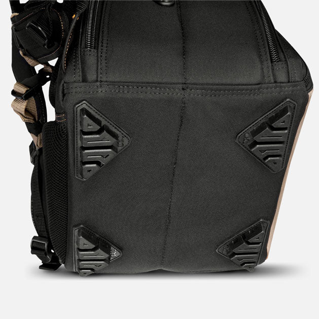 Sac à dos pour outils, avec éclairage LED et E-Charge USB - OFFICINA.shop