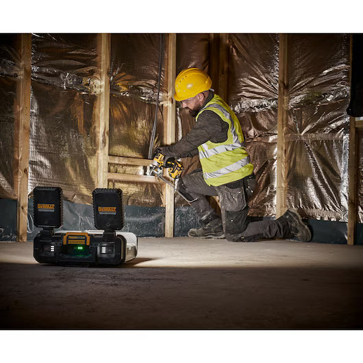 Caisse à outils TOUGHSYSTEM® 2.0 avec LED 4000 lm — DeWalt DWST08061